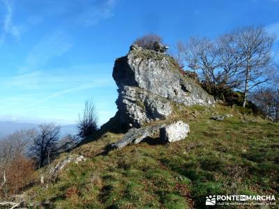 Parques Naturales Urbasa-Andía y Aralar - Nacedero del Urederra; viajes senderismo españa